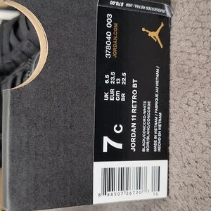Jordan 11 Retro BT size 7c Black